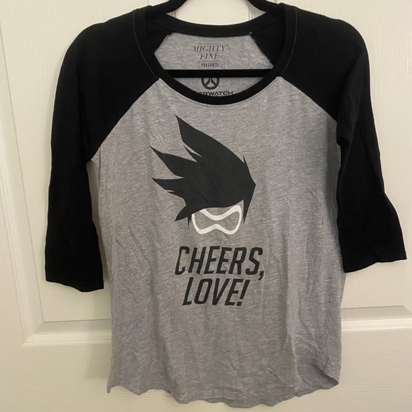 Hot Topic Overwatch Tracer Shirt - Picture 1 of 2